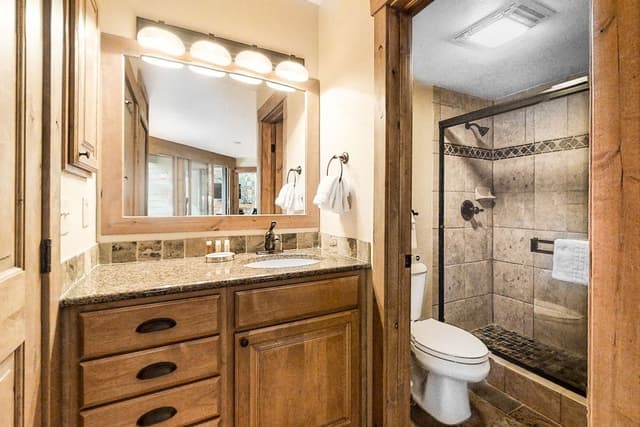Condo, 3 Bedrooms