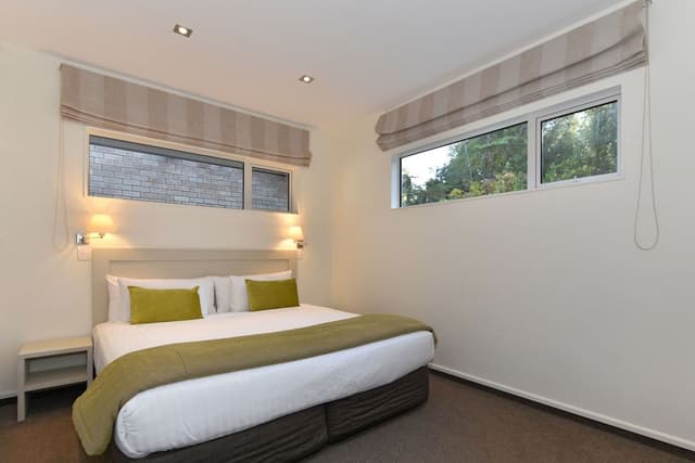 Superior Apartment, 2 Bedrooms, Jetted Tub, Garden View