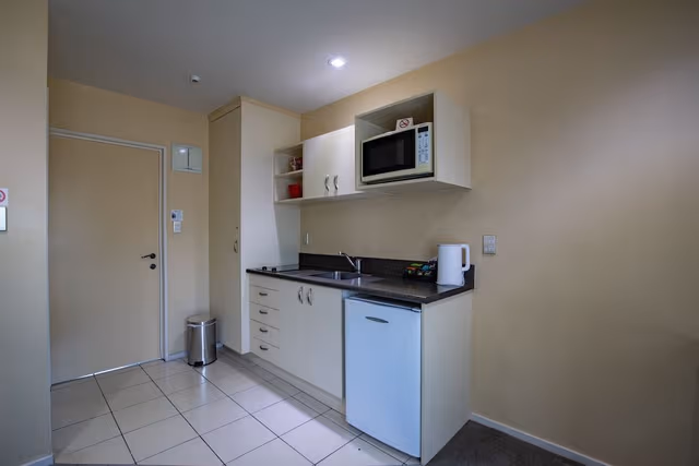 One Bedroom Apartment