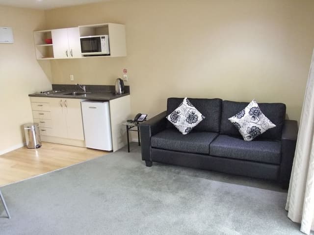 One Bedroom Apartment