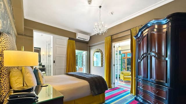 Pacific View Suite