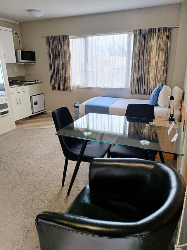 14. Deluxe One Bedroom