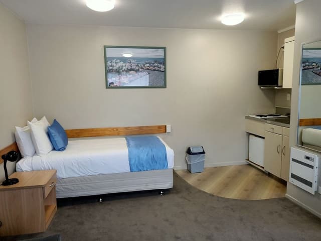 10. Deluxe One Bedroom