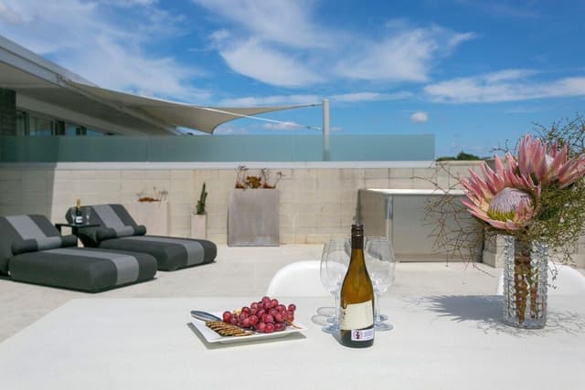 Penthouse, 4 Bedrooms, Lake View