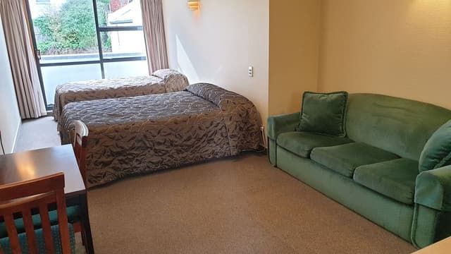 Studio (Sleeps 3)