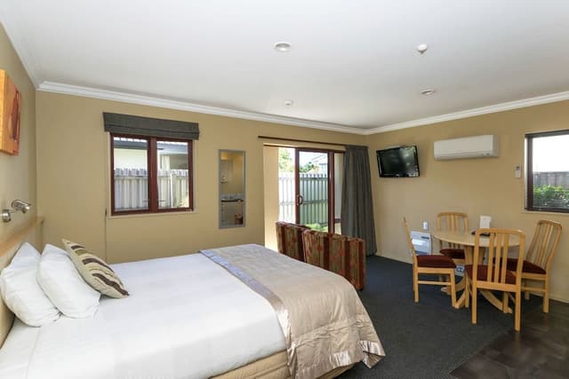 One Bedroom Unit
