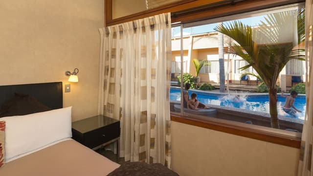 Apartment, 2 Bedrooms, Courtyard Area