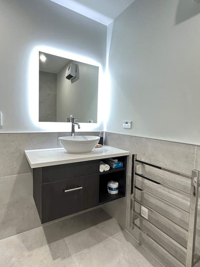 Deluxe Spa Suite
