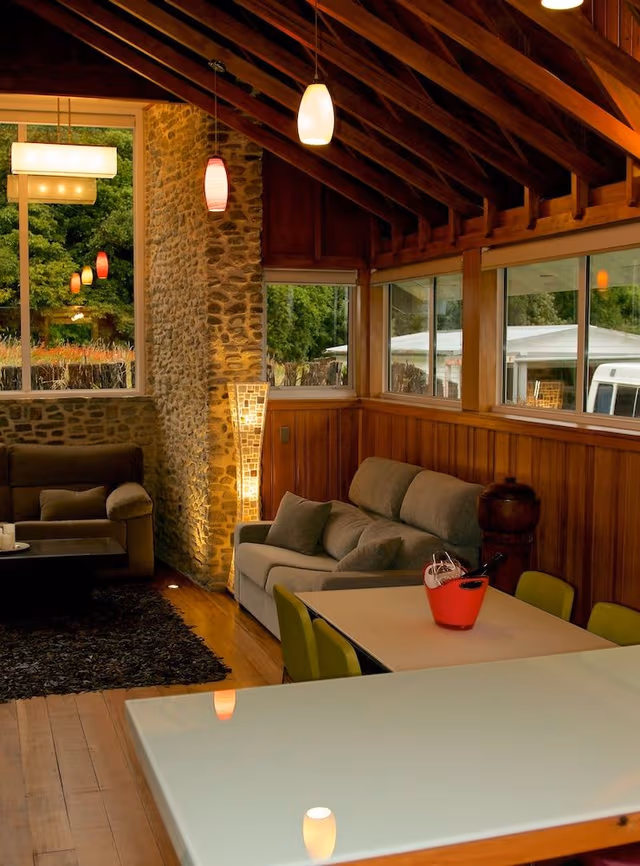 Luxury Cottage, 1 King Bed, Kitchen, Mountain View