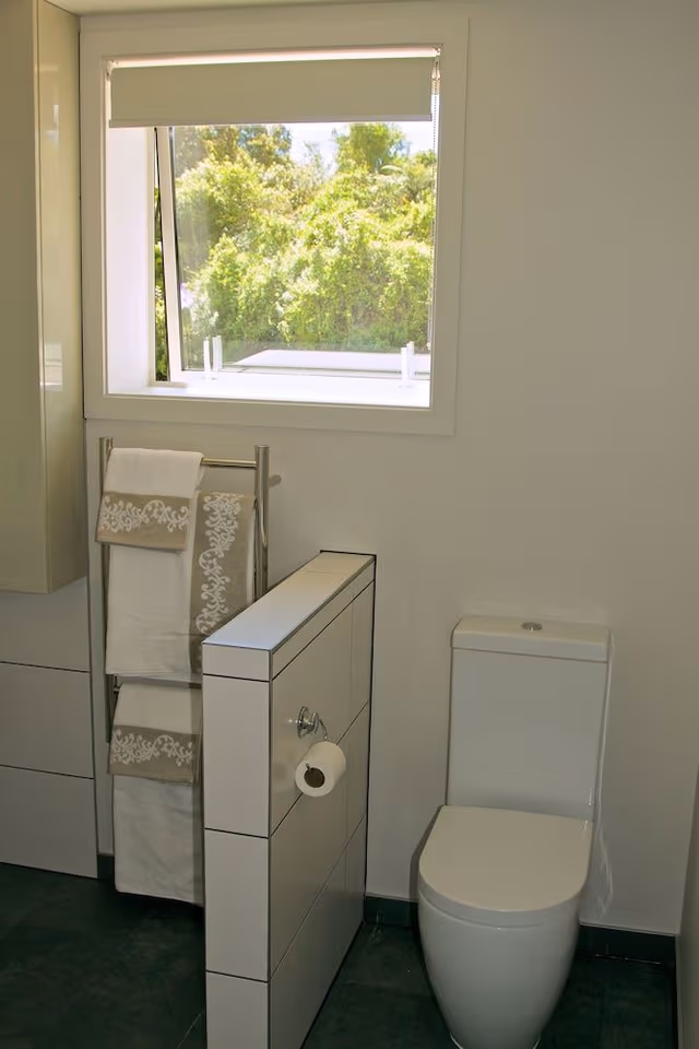 Luxury Cottage, 1 King Bed, Kitchen, Mountain View