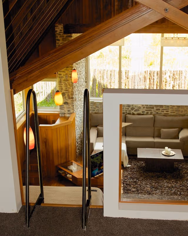 Luxury Cottage, 1 King Bed, Kitchen, Mountain View