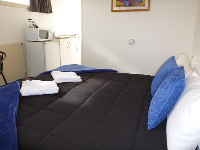 Studio Unit