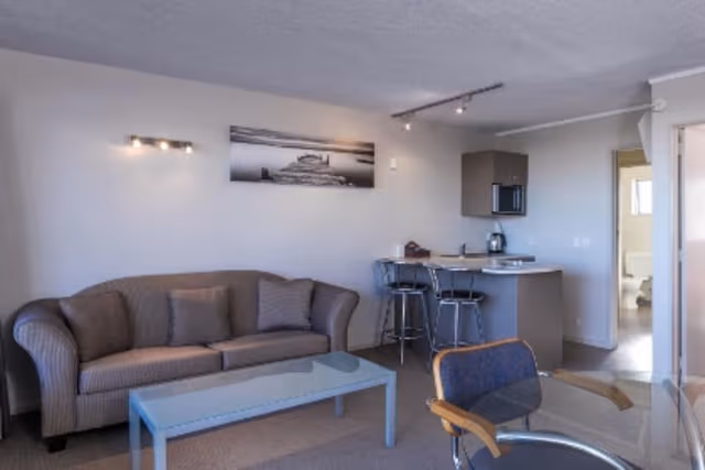 Family One-Bedroom Suite
