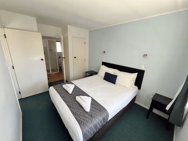 One Bedroom Apartment