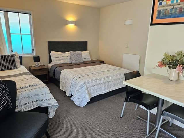 Twin Room with Free Netflix