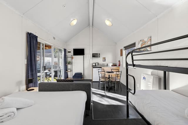 Standard Mountain View Studio