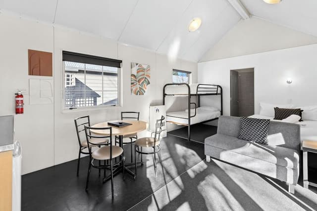 Standard Mountain View Studio
