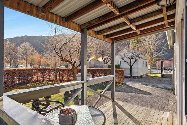 Standard Mountain View 1 Bedroom Cabin