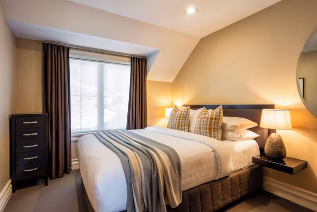 Luxury Apartment, 2 Bedrooms, Lake View