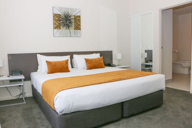 One Bedroom Apartment