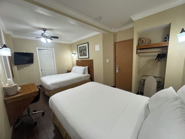 Traditional Room, 2 Full Beds