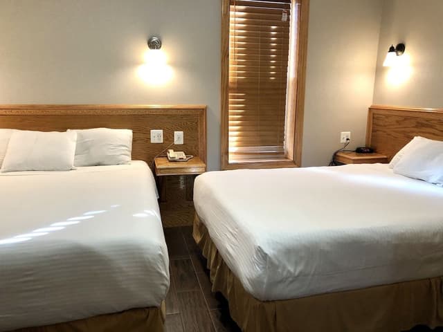 Traditional Room, 2 Full Beds