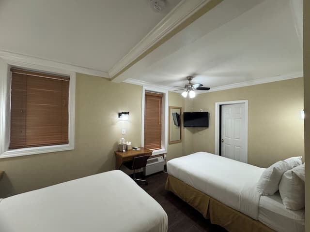 Traditional Room, 2 Full Beds