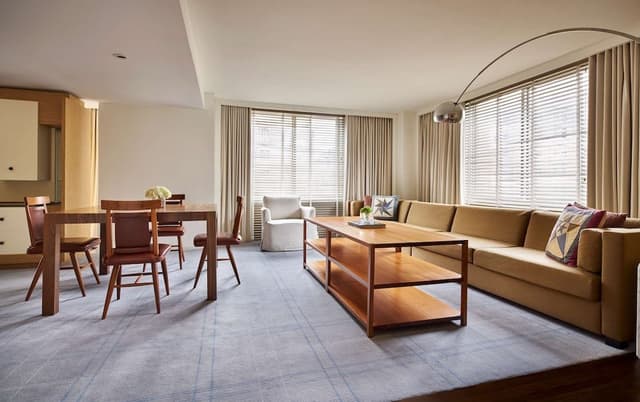 Executive Suite (Park)
