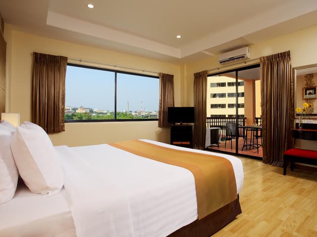 One-Bedroom Suite
