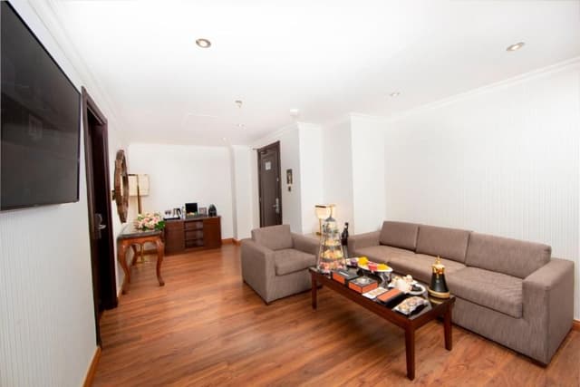 Premium Suite