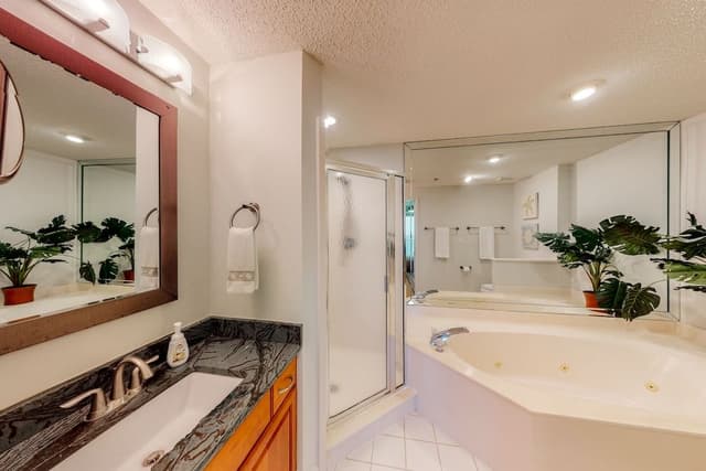 Condo, 2 Bedrooms (Deluxe)
