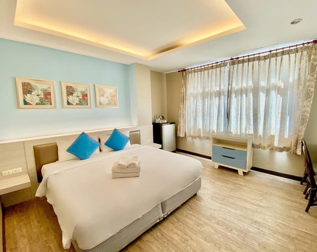 Deluxe Double or Twin Room