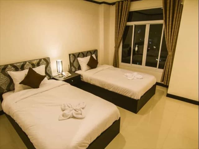 Standard Twin Room