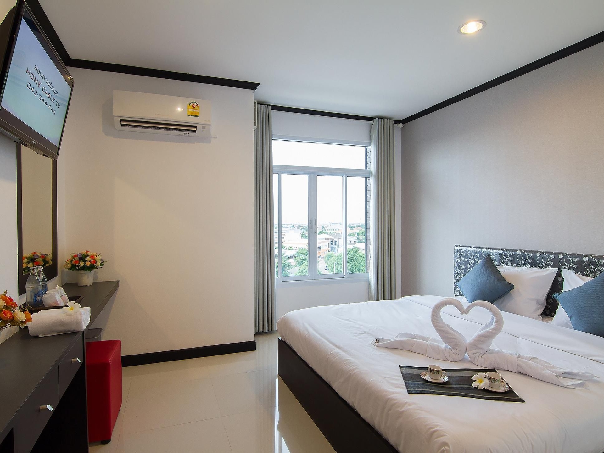 โรงแรมลีลาวดี แกรนด์ (Leelawadee Grand Hotel)2