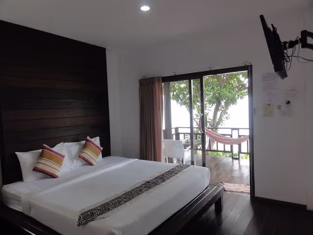 Bungalow with Sea View
