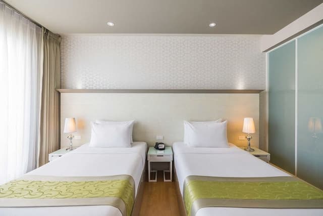 Superior Room, 2 Twin Beds, Balcony, City View