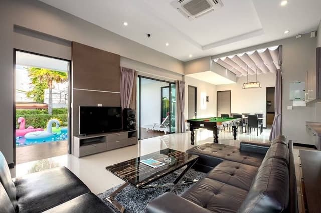 Heal House Pool Villa for 10 people