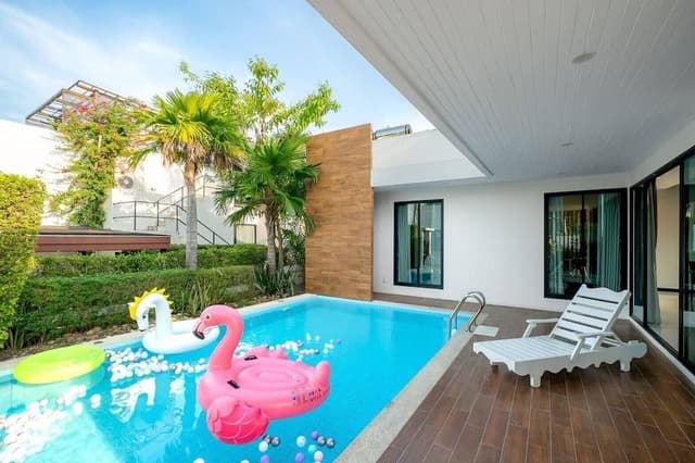 Heal House Pool Villa for 10 people