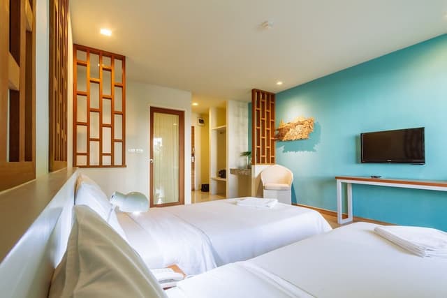 Deluxe Twin Private Ensuite