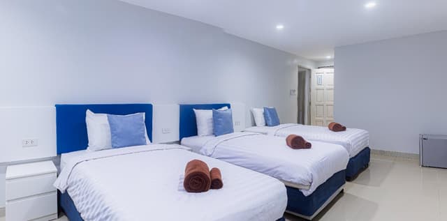 Triple Room