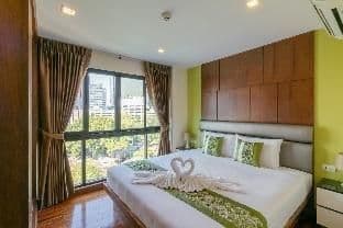 Standard Bunk Bed with shared bathroom