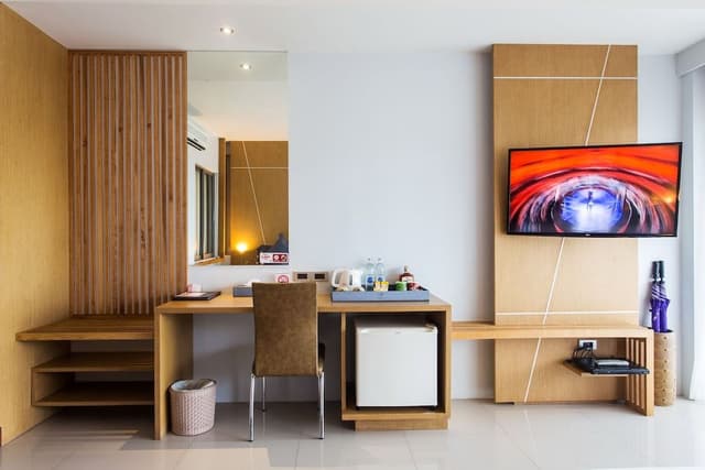 Deluxe Room, Balcony