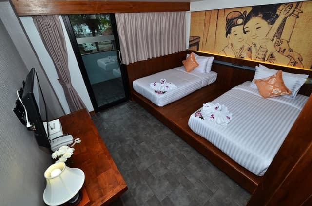 Deluxe Double or Twin Room
