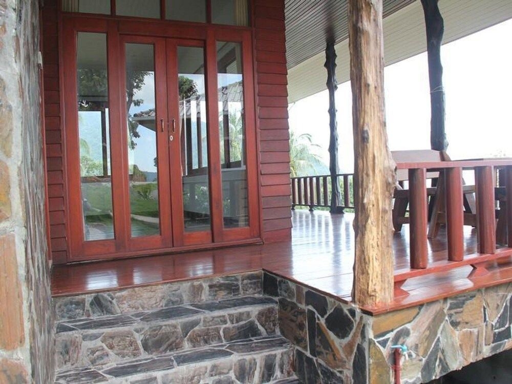 Apichada Villa4