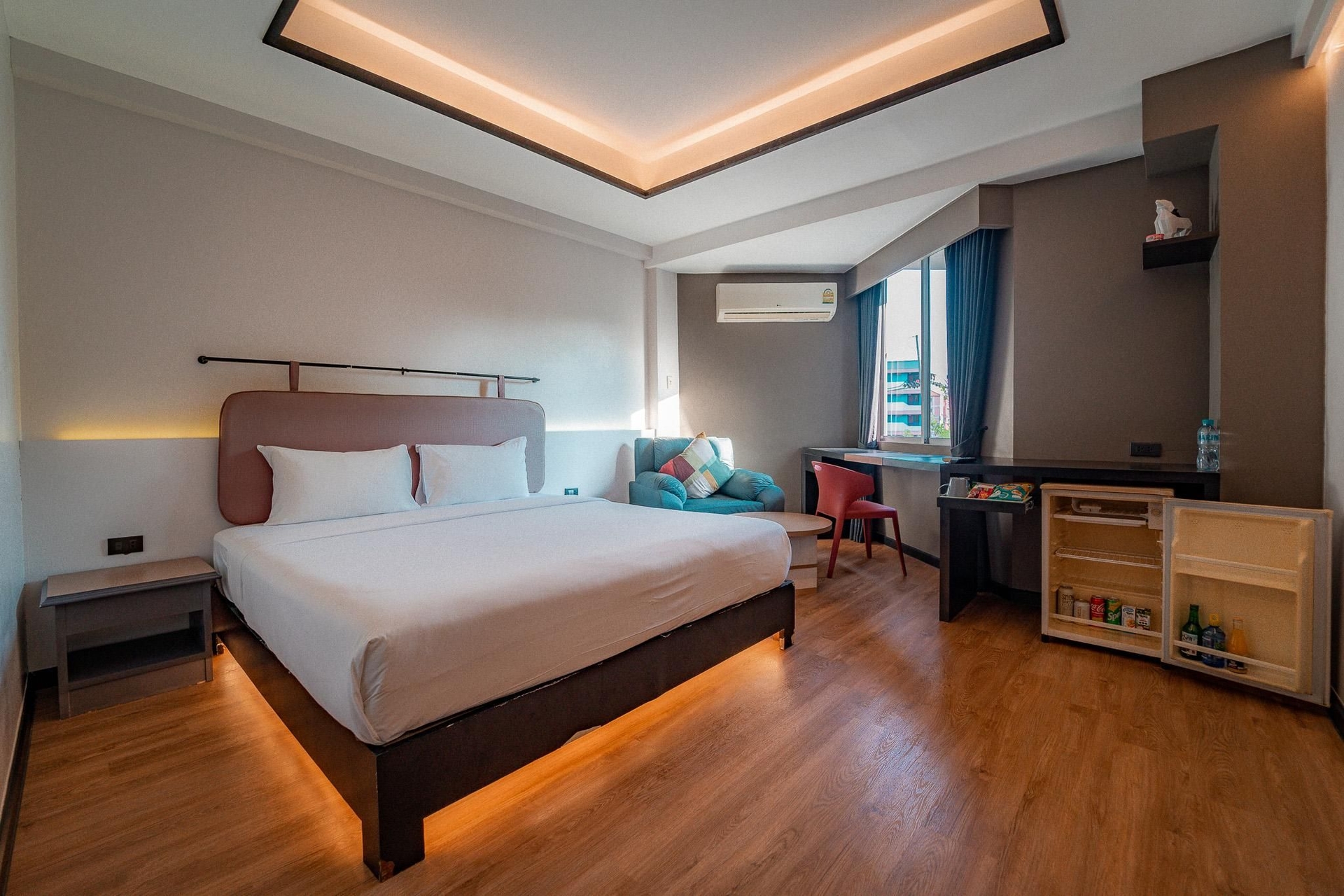 โรงแรมพีอาร์เอส บาย โซเจิร์น (PRS Hotel By Sojourn)1