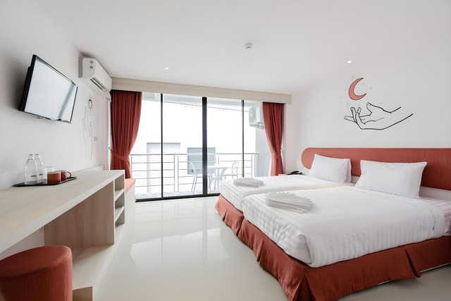 Standard Twin Room