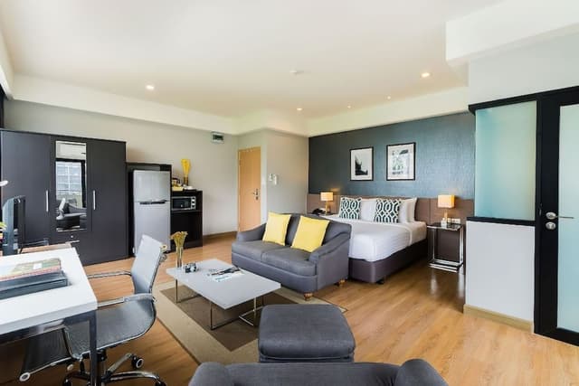 alt Deluxe Suite