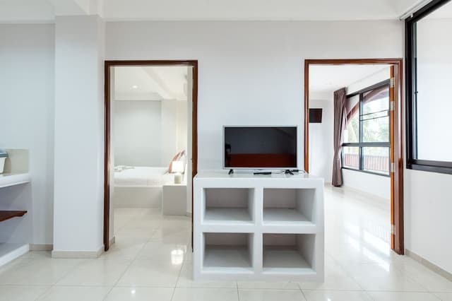 2 Bedrooms Apartment