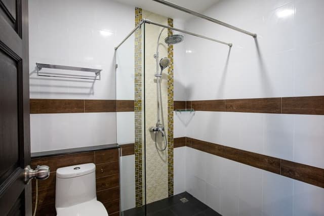 Deluxe King or Twin Room