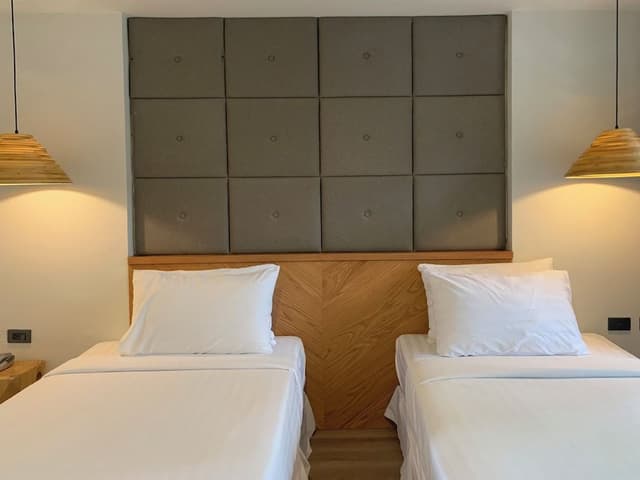 Superior Room, Pool View